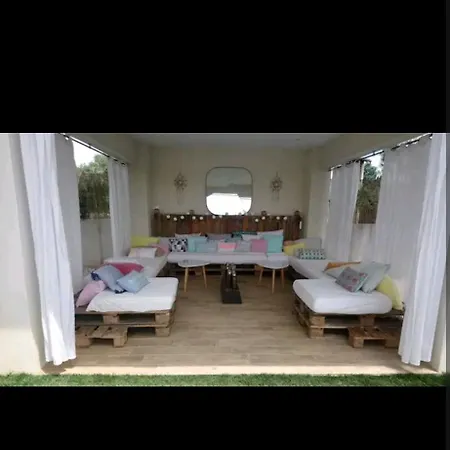Avec Piscine Villa